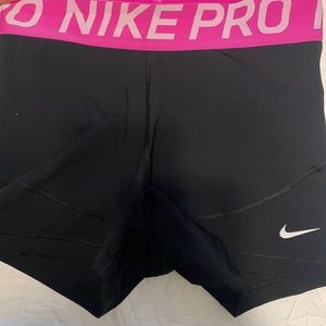 Nike pro short pink band